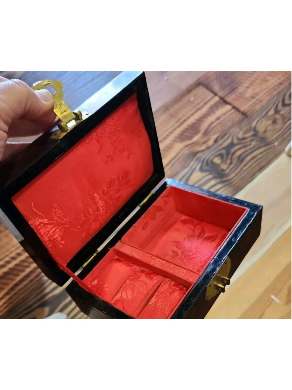 Vintage Oriental Jewelry Box Cork Scene Wood Frame 6x4x2in